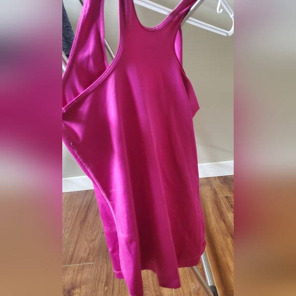 Nike camisole tank - Picture 2 of 4